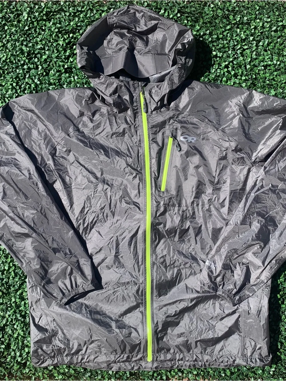 Outdoor Research Men’s Helium II Jacket in gray w/ neon yellow full zip Sz XL